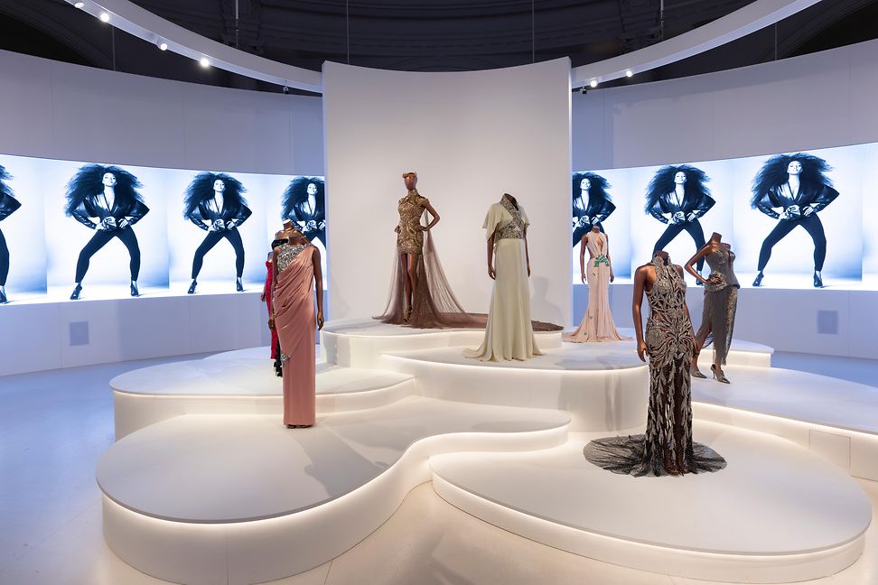 NAOMI In Fashion at the V&A, Supported by BOSS (c) Victoria and and Albert Museum, London 